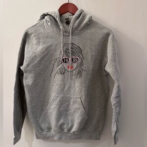 Taylor Swift Gray Graphic Hoodie with 1989 Design Size Small